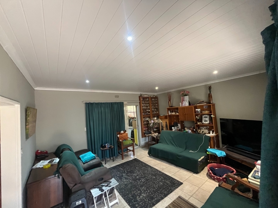 4 Bedroom Property for Sale in Geelhoutpark North West